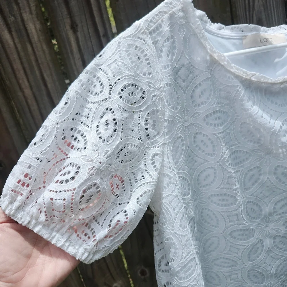 LOFT White Floral Lace Puff Sleeve Blouse Scalloped Hem Top Womens Small